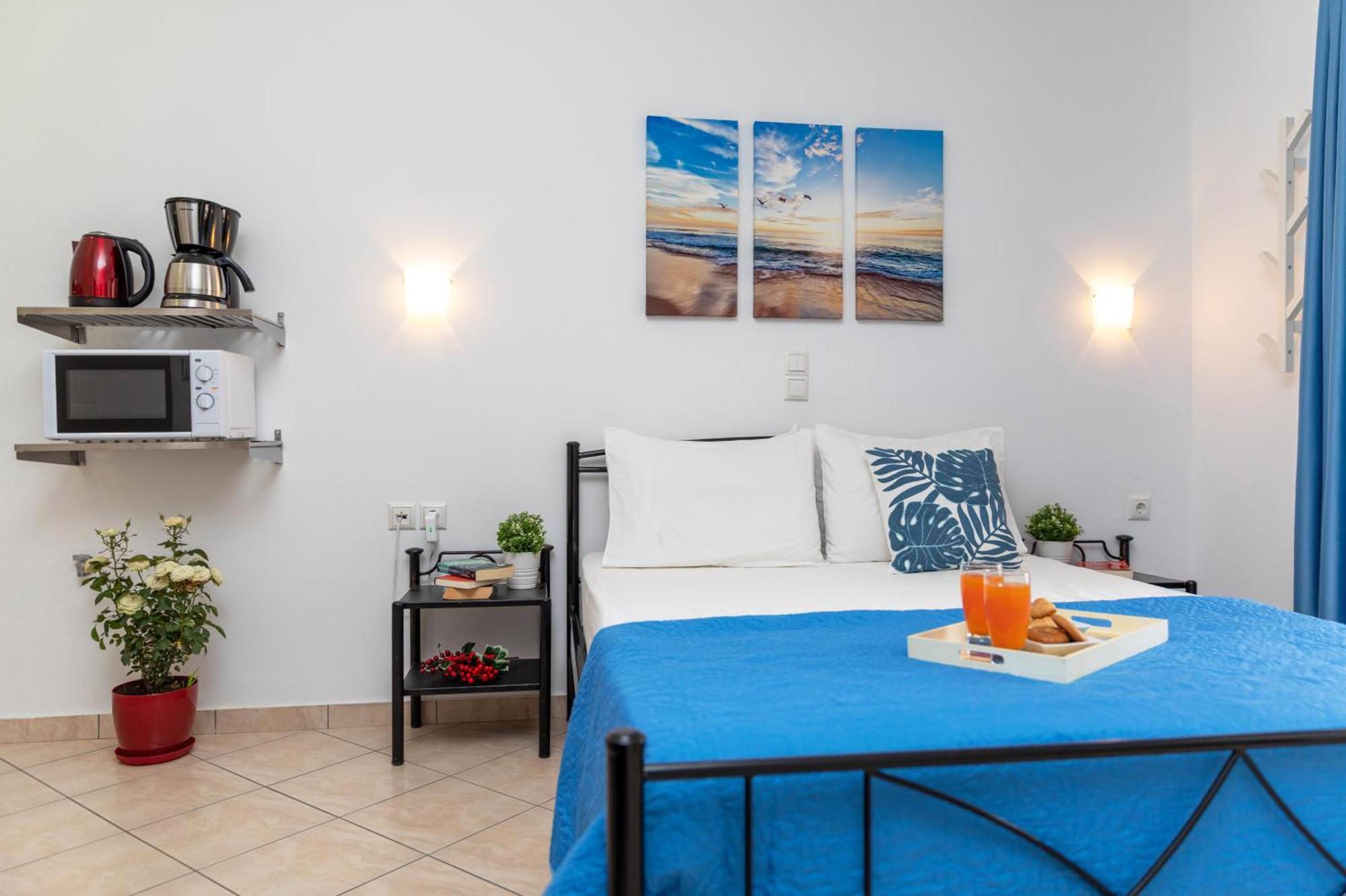 Naxos Diamond Studios Apartments Naxos City Room photo
