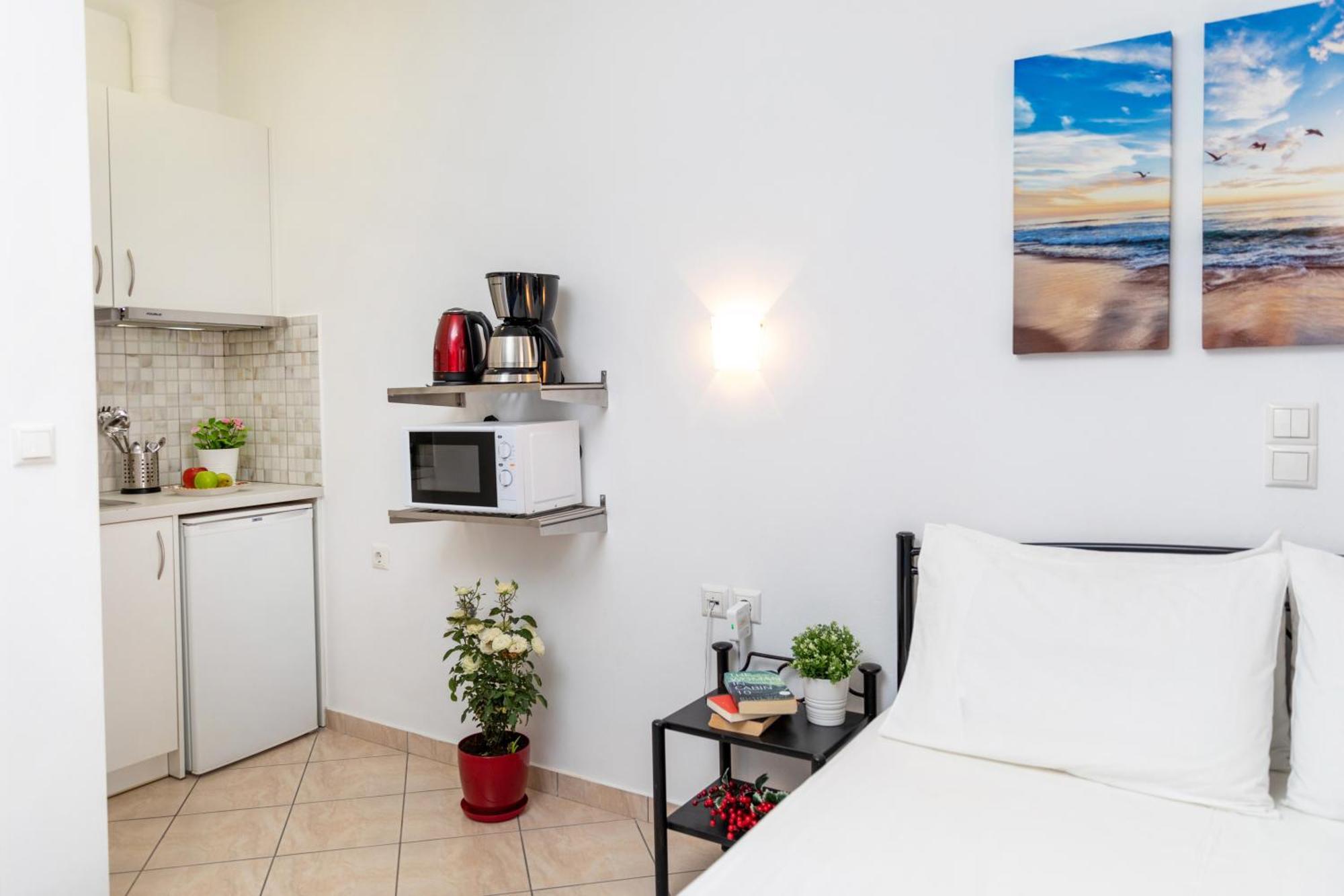 Naxos Diamond Studios Apartments Naxos City Room photo
