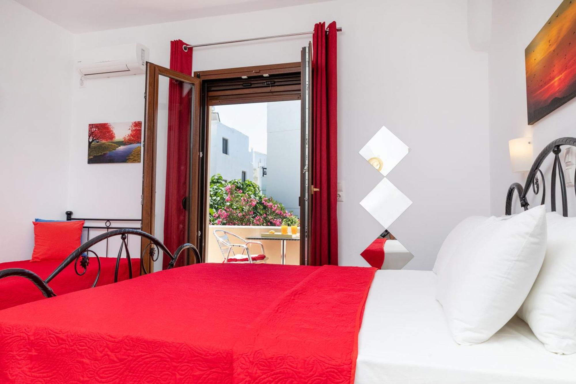 Naxos Diamond Studios Apartments Naxos City Room photo